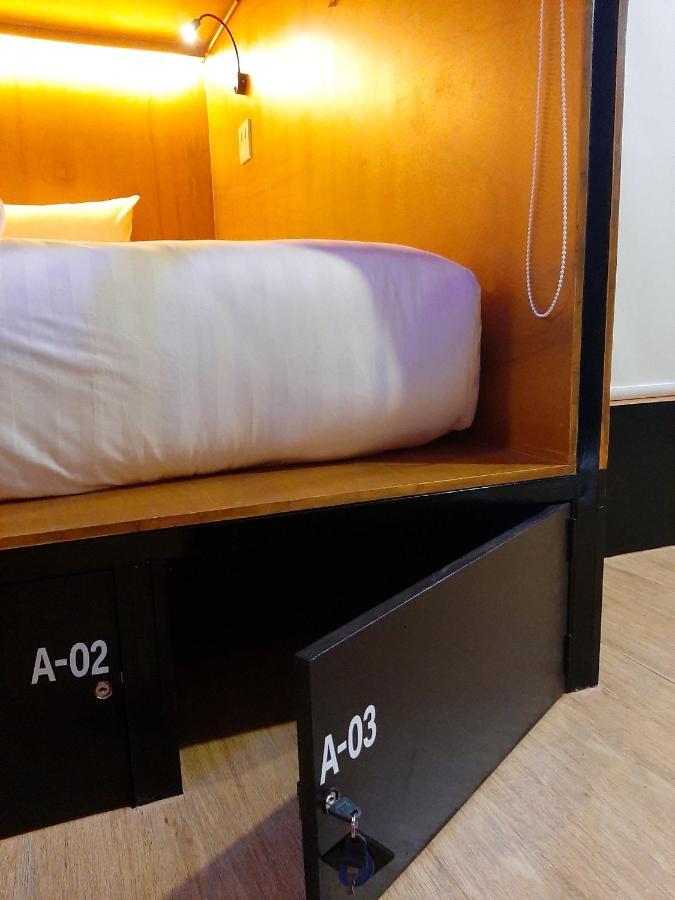 Gn Capsule Hostel Patong Luaran gambar